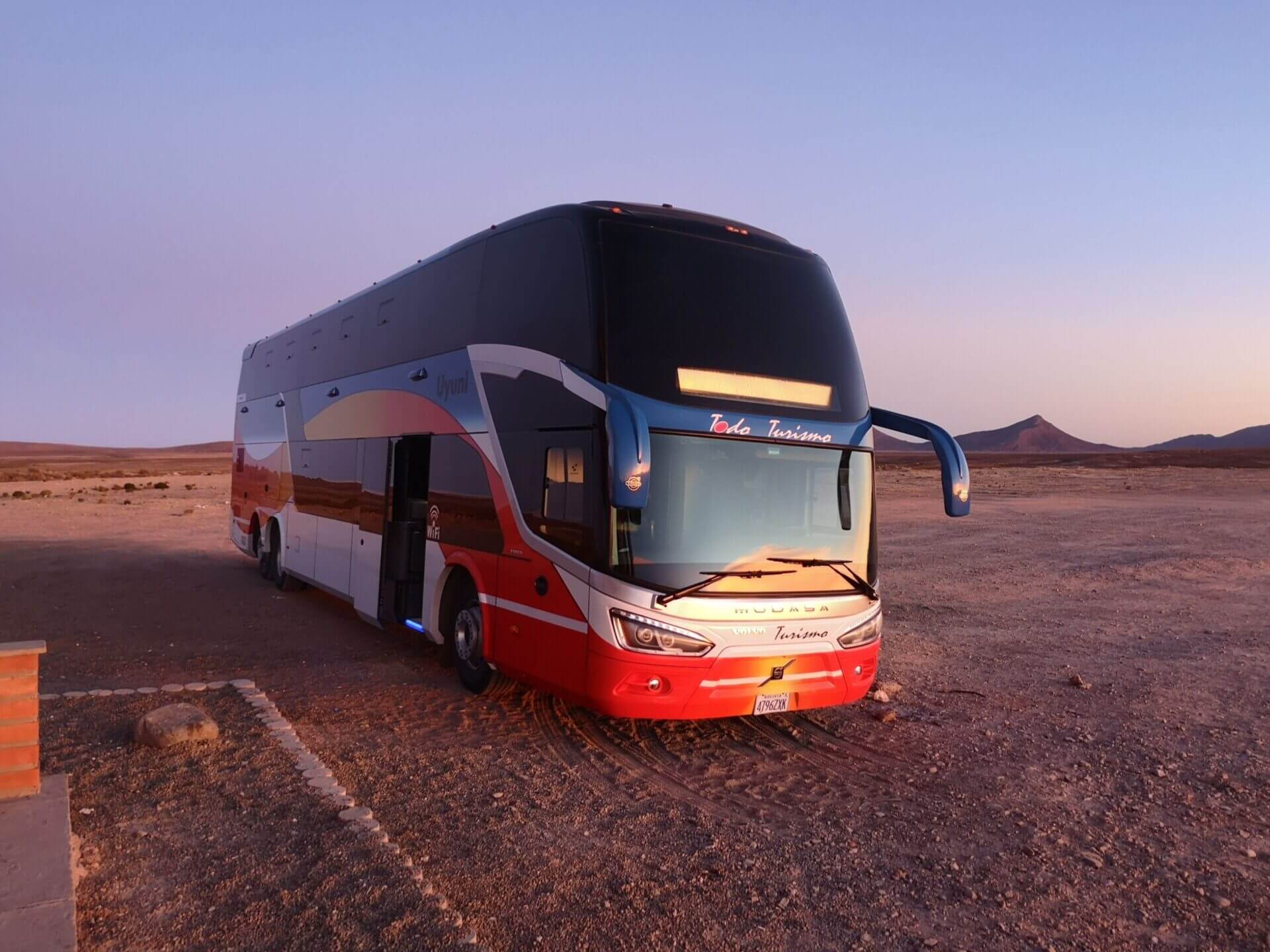 bus from La Paz to Uyuni