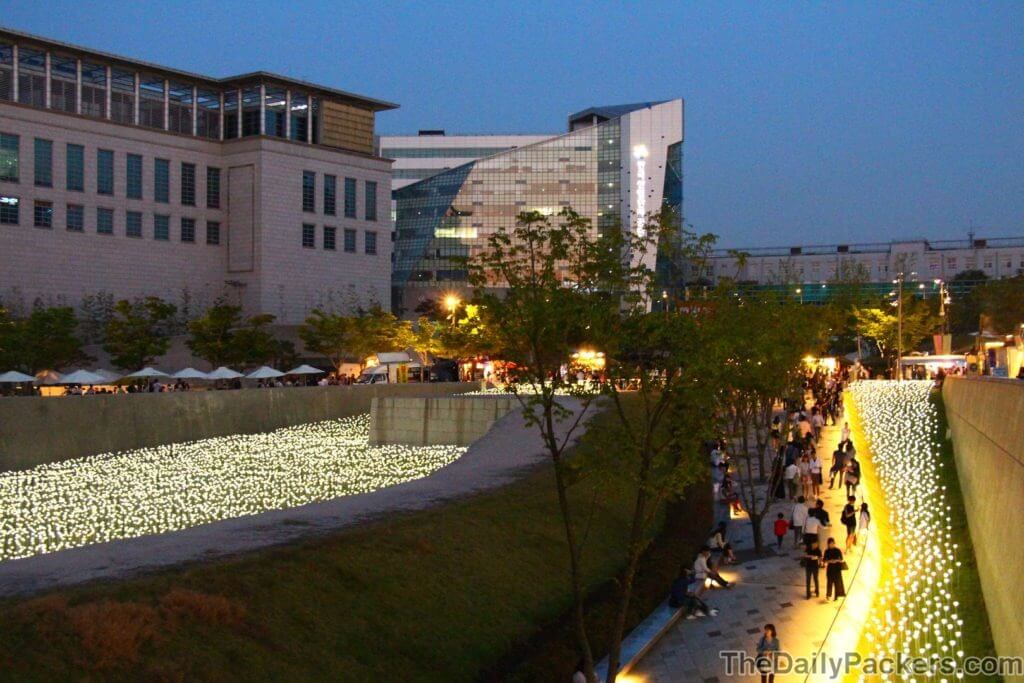 Dongdaemun History & Culture Park Food trucks