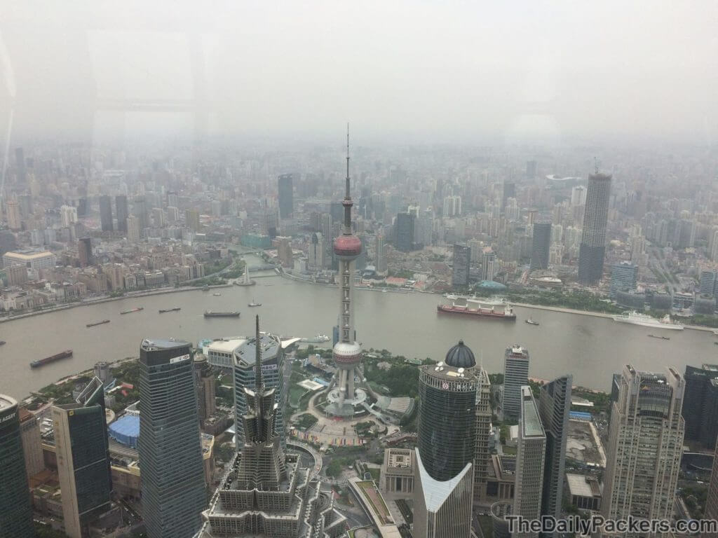 Vue du centre financier mondial de Shanghai