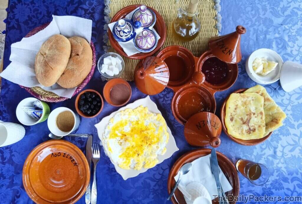 Petit-déjeuner au Riad Atlas Toubkal