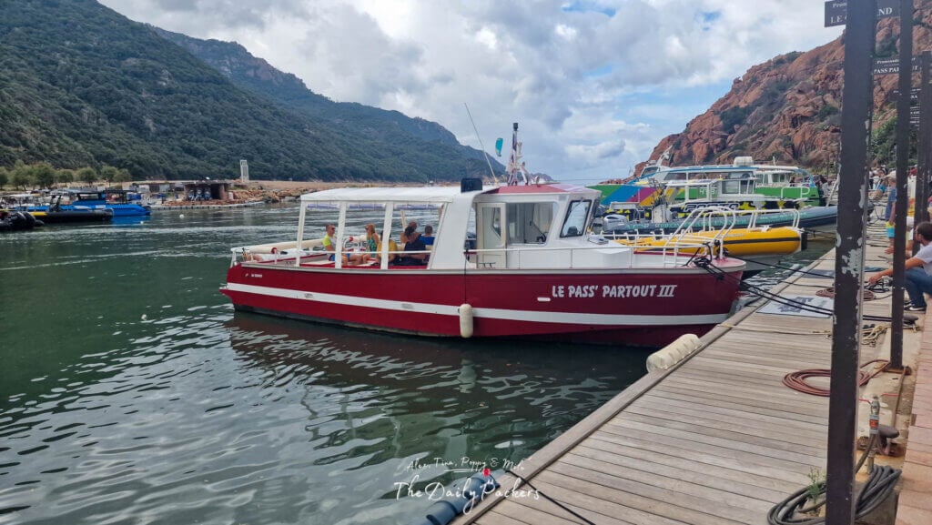 12 personnes bateau golfe de Porto