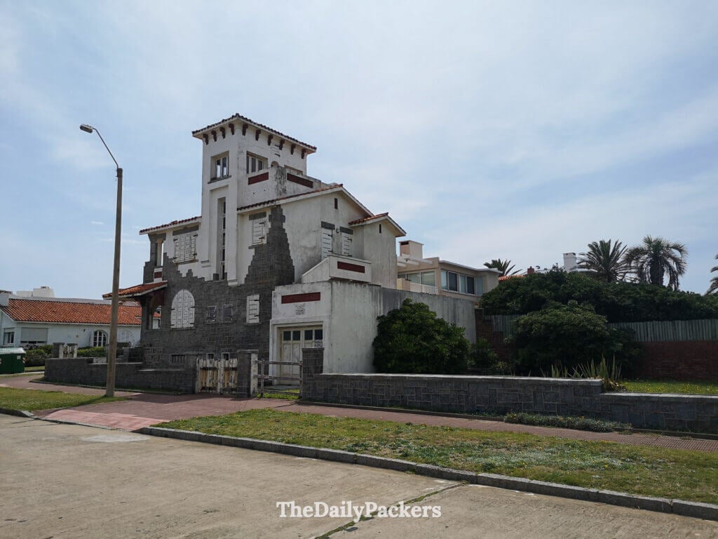 Historic white house in the peninsula district of Punta del Este, blending coastal charm and old architecture