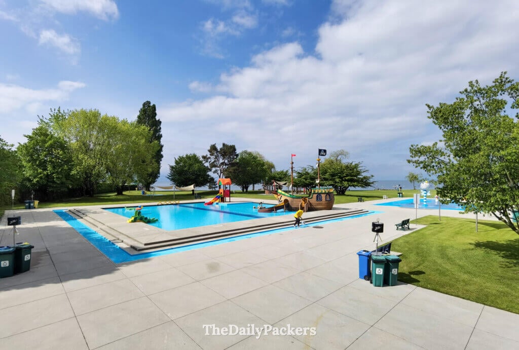 Bellerive-Plage in Lausanne with outdoor pool, playground and Lake Geneva views