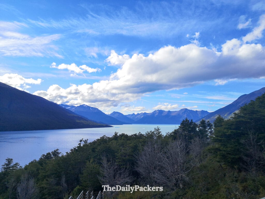 Vues sur le lac Argentino et les Andes depuis le sentier supérieur, Los Glaciares
