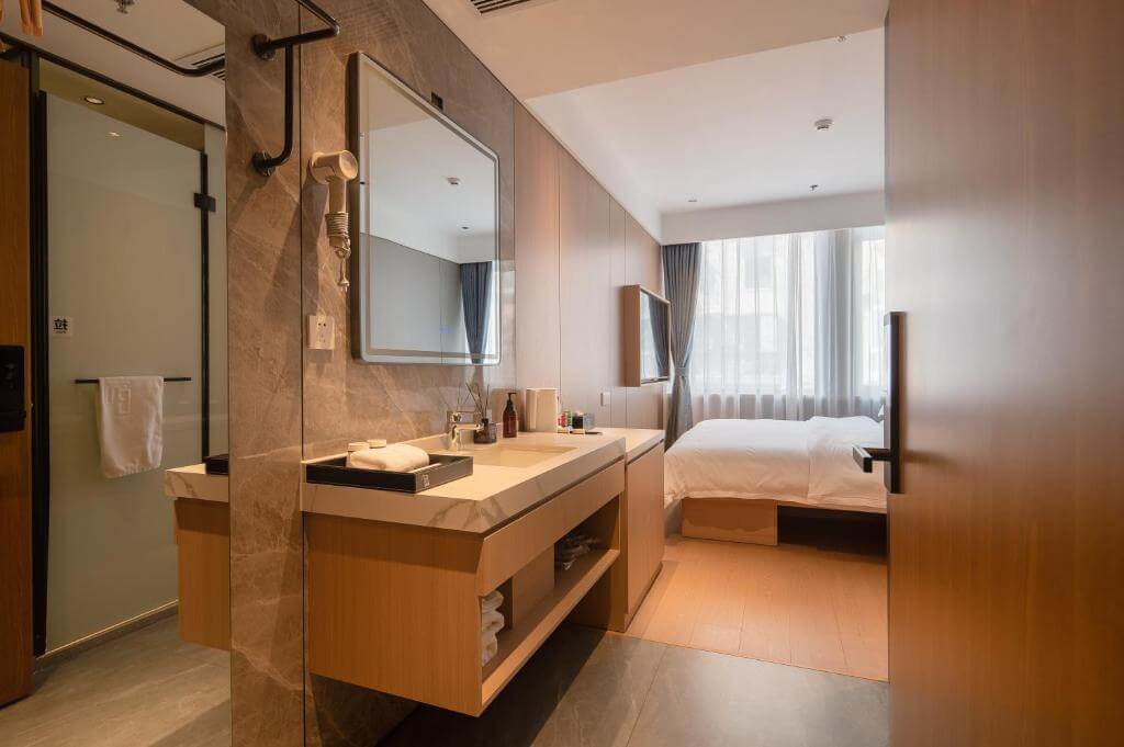 Modern private room with open-plan bathroom and city view at Dayin Youth Hostel, Shanghai